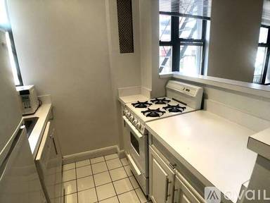 Main picture of 171 E 83rd St