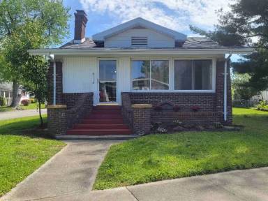 Main picture of 902 Ridgeway Ave