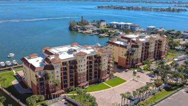 Main picture of 5301 Gulf Blvd