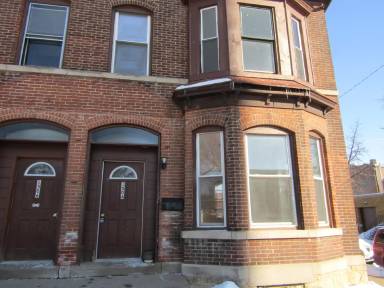 Main picture of 1504 Iowa St