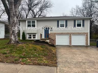 Main picture of 815 E Johnston St