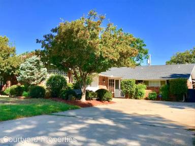 Main picture of 4917 NW 29th St