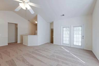 Main picture of 4480 Platinum Dr