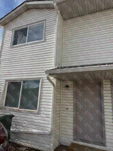 Main picture of 1405 E 12th St