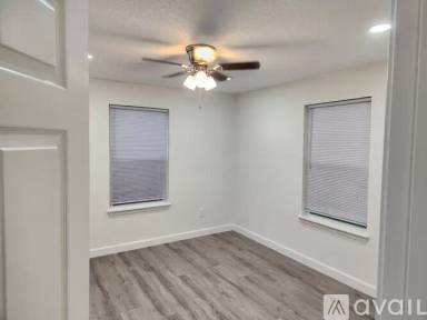 Main picture of 9843 Gibson Ave