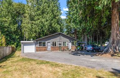 Main picture of 3024 99th Ave NE