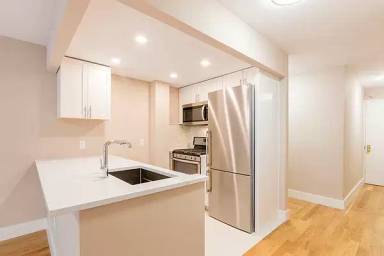 Main picture of 952 Columbus Ave