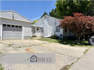 Main picture of 307 Honeysuckle Dr