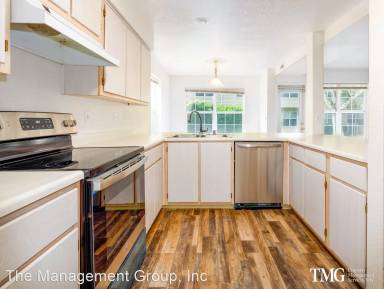Main picture of 4701 NE 77th Ave