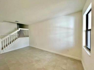 Main picture of 11928 SW 244th Ln