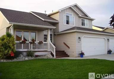 Main picture of 9517 E Princeton Ave