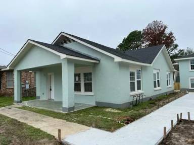 Main picture of 1203 N 44th St