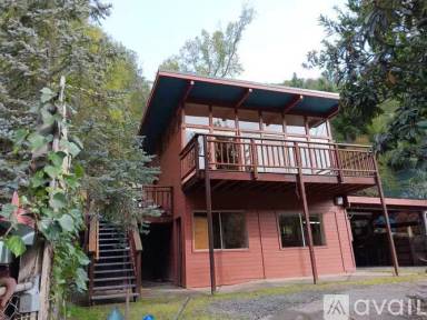 Main picture of 578 Cascade Dr