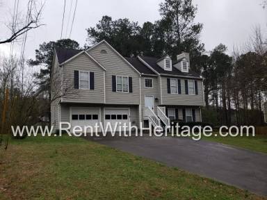 Main picture of 605 White Pines Dr