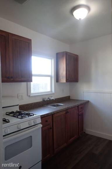 Main picture of 2241 Capitol Ave