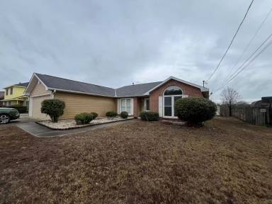Main picture of 165 Sweetwater Dr