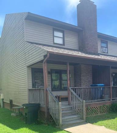 Main picture of 138 Adams Ln