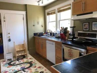 Main picture of 282 Park Ave