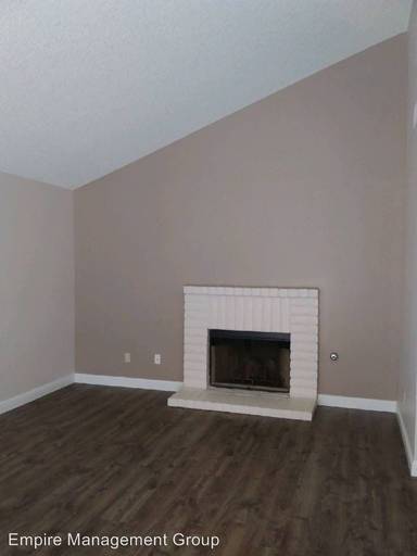 Main picture of 720 N Turner Ave