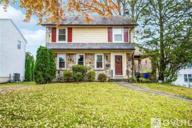 Main picture of 2218 Huntington St