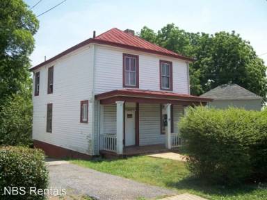 Main picture of 2228 Tulip St