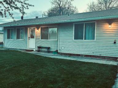Main picture of 51 N Lyle St