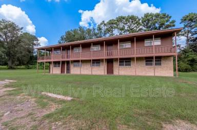Main picture of 120 McAdams Ln
