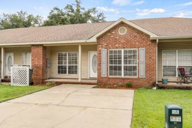 Main picture of 8464 Crissy Ln