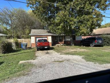 Main picture of 2827 Prosperity Ave