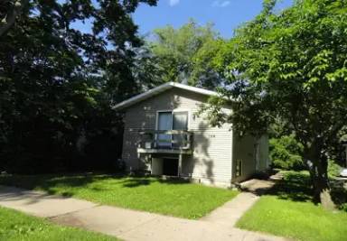 Main picture of 724 S 16th St - 2