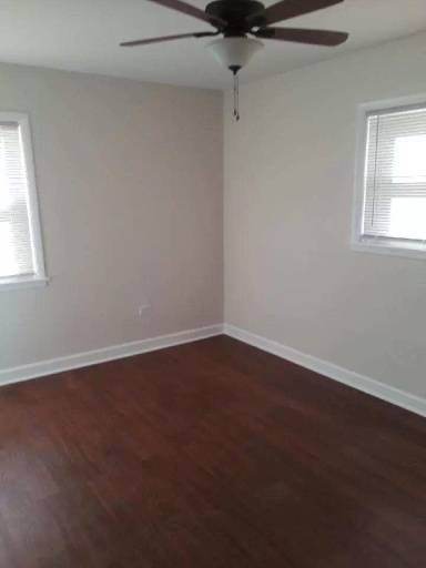 Main picture of 1710 W Touhy Ave