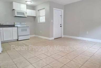 Main picture of 1 Ellis Dr