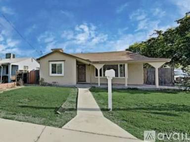 Main picture of 15658 Septo St