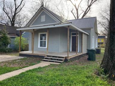 Main picture of 207 7th Ave NW