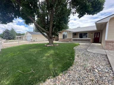 Main picture of 587 Pioneer Rd
