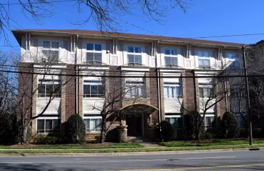 Main picture of 404 N Laurel Ave