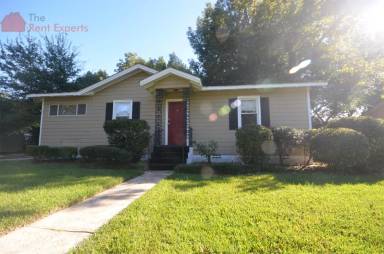 Main picture of 3015 Orleans St