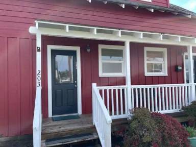 Main picture of 203 16th St NE
