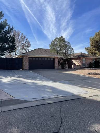 Main picture of 5619 Planeta Ct NE