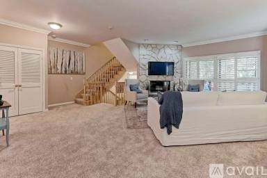 Main picture of 200 Sapphire St