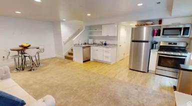 Main picture of 10763 S Lake Terrace Ave