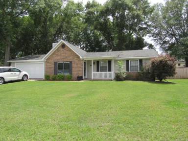 Main picture of 116 Woodley Dr