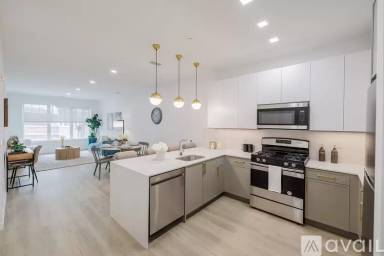 Main picture of 112 Washington St