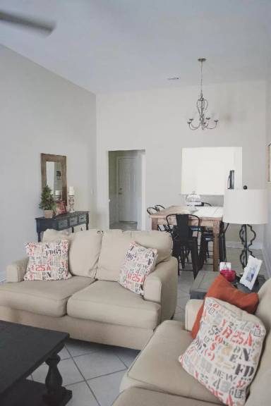 Main picture of 135 Reserve Ln