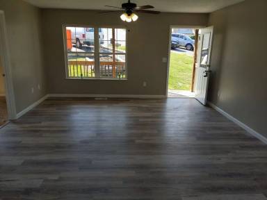 Main picture of 344 Maple Leaf Dr