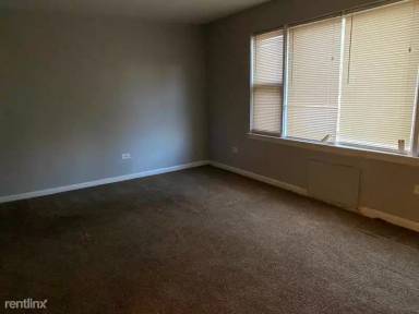 Main picture of 8213 S Exchange Ave