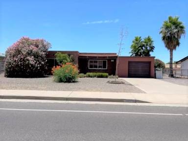 Main picture of 5829 E Adobe Rd