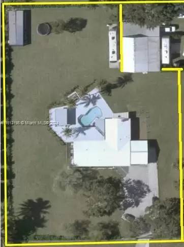 Main picture of 21050 SW 152nd Ave