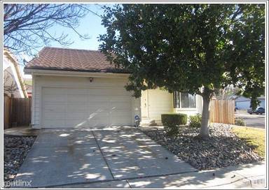 Main picture of 482 Alexander Way