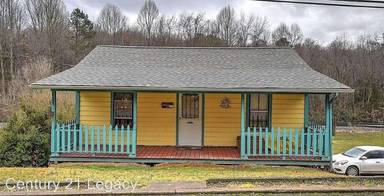Main picture of 216 Spring St